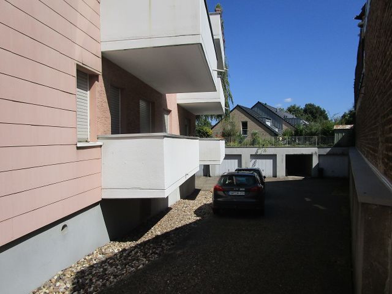 Wohnanlage mit Balkons Wohnanlage mit Balkons