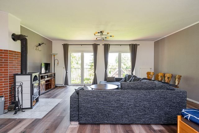 Dachgeschosswohnung mit Kaminofen