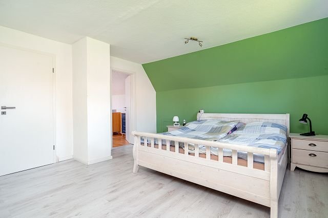Blick in das Elternschlafzimmer