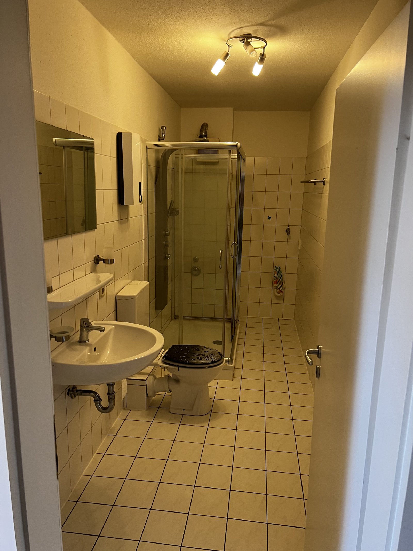 Blick in das Badezimmer