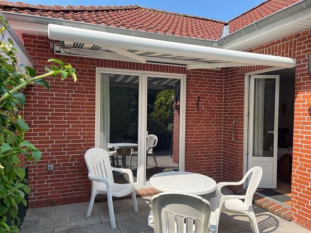 Terrasse mit Markise