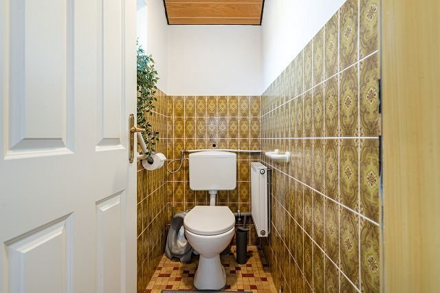 Zweites WC im hinteren Teil des Hauses