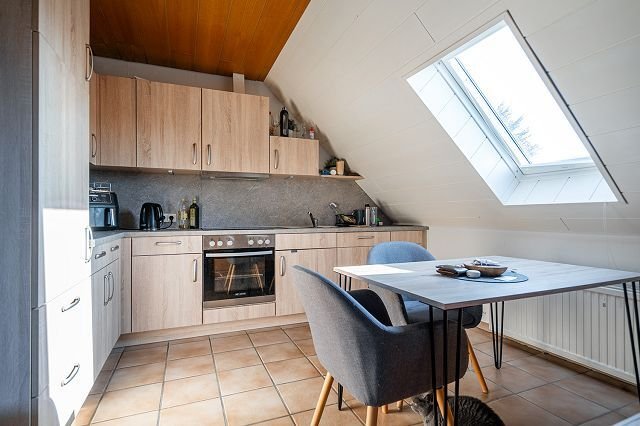 Dachgeschoss - Küche mit Einbauküche