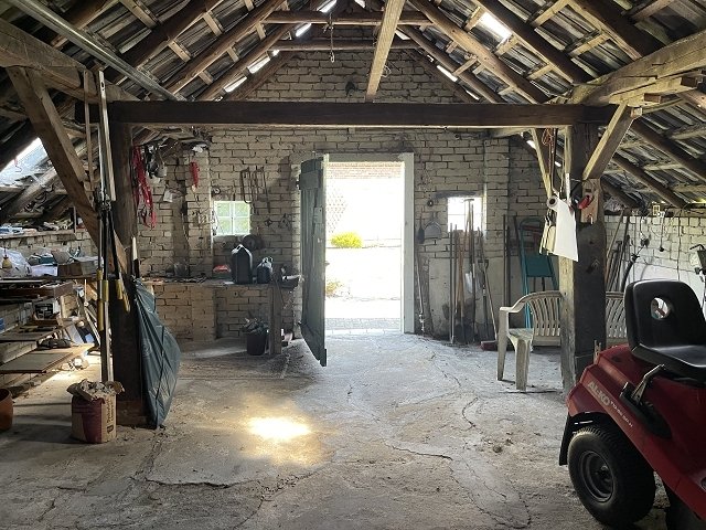 Blick in das Nebengebäude