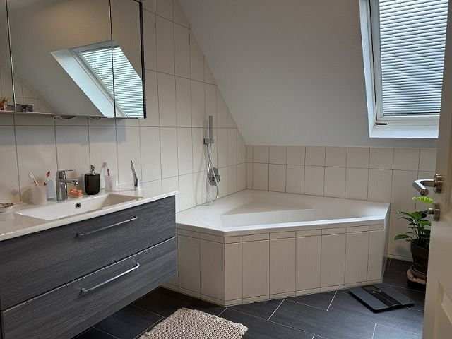 Badezimmer im Dachgeschoss Badezimmer im Dachgeschoss