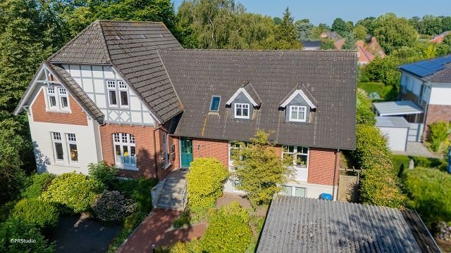 Innenstadtlage: Repräsentative Stadtvilla mit gewerblich genutztem Anbau Innenstadtlage: Repräsentative Stadtvilla mit gewerblich genutztem Anbau