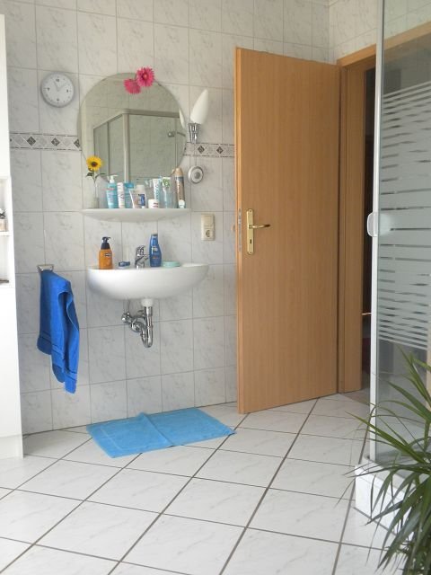 Bad vor der Renovierung Bad vor der Renovierung